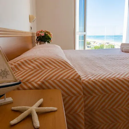 Atlas מלון צ'סנטיקו