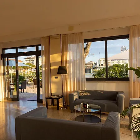 Atlas Hotel