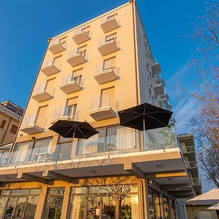 Atlas Hotel 3*