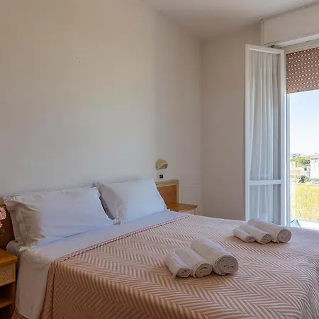 מלון Atlas צ'סנטיקו