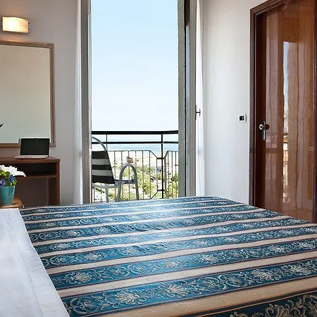 Hotel Atlas 3*