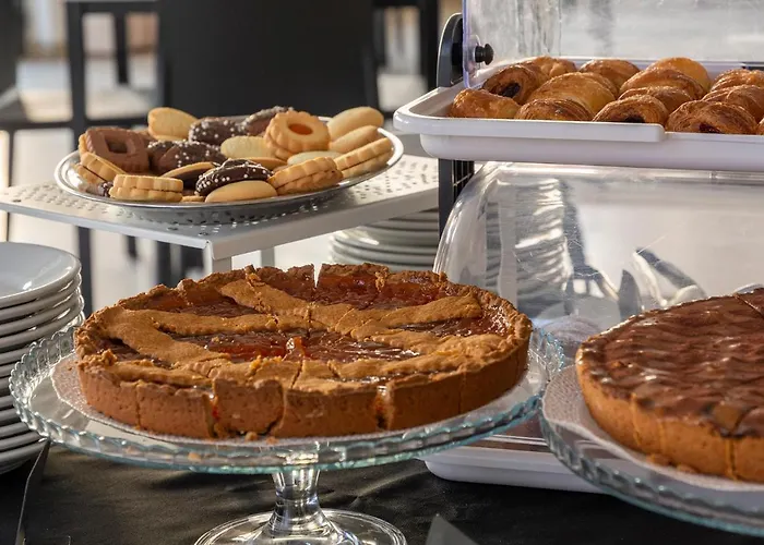 Atlas Отель Чезенатико