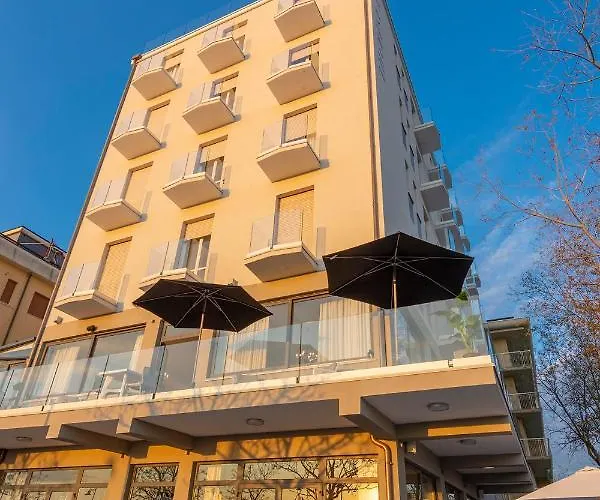 Atlas Hotel 3*
